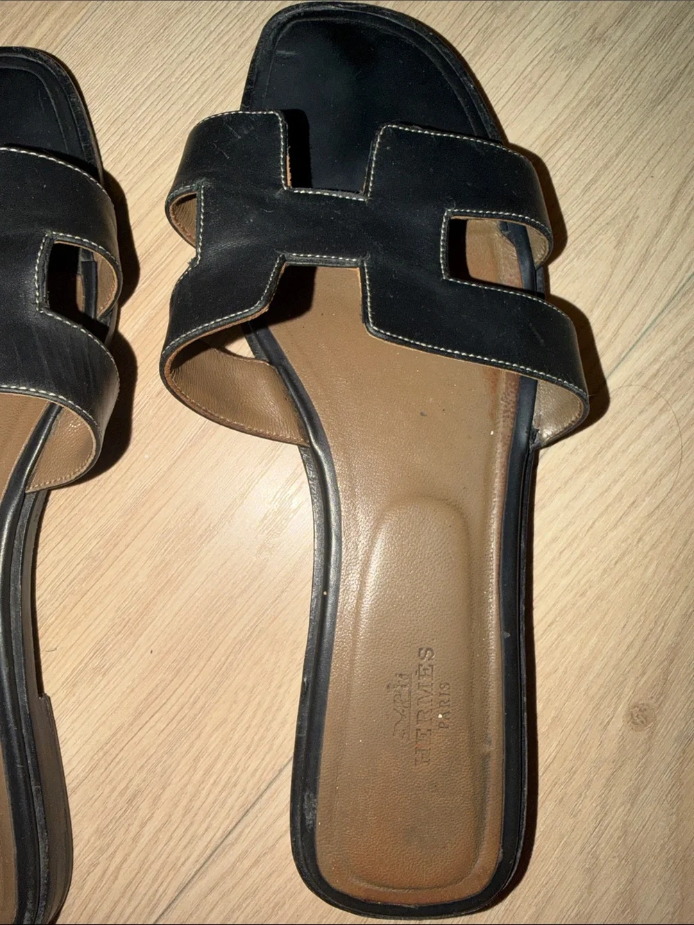 Hermes Black and Tan Oran Leather Slide Sandals - Picture 3 of 7
